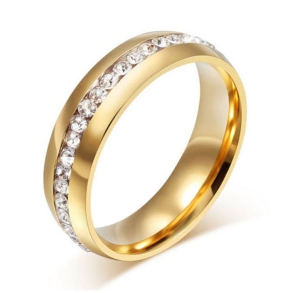 Stainless Steel Ring with Crystals Size 6 - Picture 1 of 2